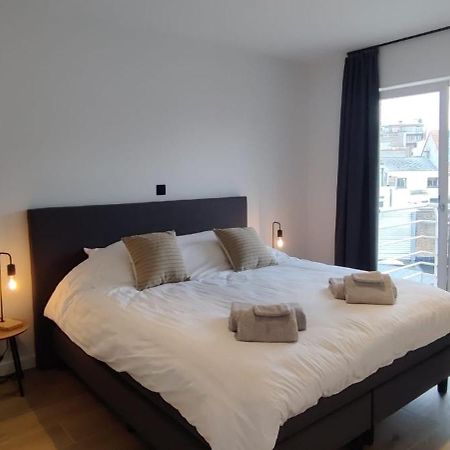 Luxueus, Ruim Appartement Op 350M Van Het Strand Oostende Exterior foto